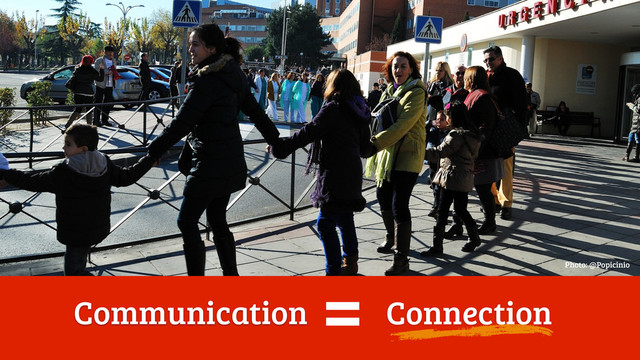 @lisamarienyc | LearnFromLisa.com
Web Unleashed 2014
Communication Connection
= Photo: @Popicinio
