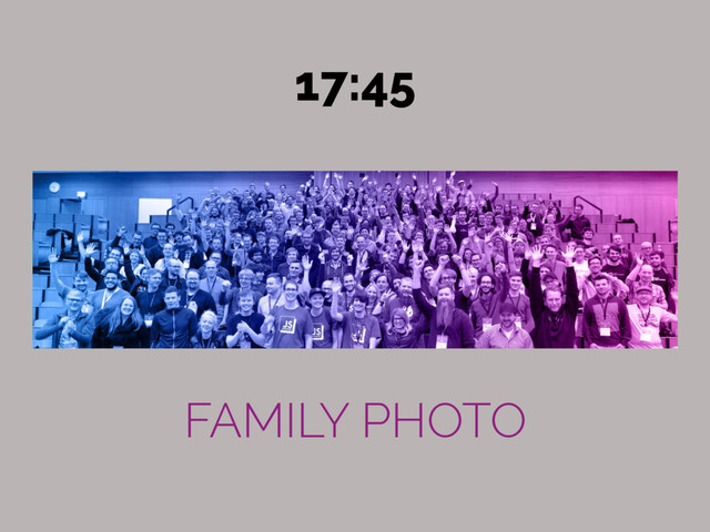 FAMILY PHOTO
17:45
