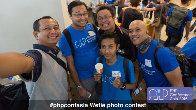 #phpconfasia Weﬁe photo contest
